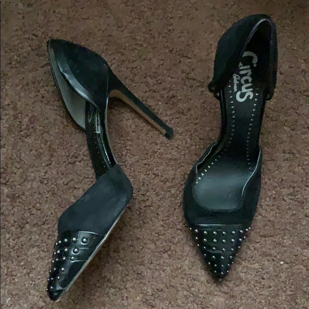 Heels - Picture 2 of 4